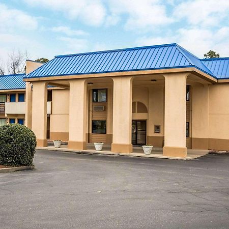 Rodeway Inn & Suites Plymouth Hwy 64 Exterior foto